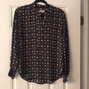 LOFT Size M Patterned Blouse